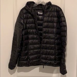 Aritzia TNA Botanie Puffer - Black Size L